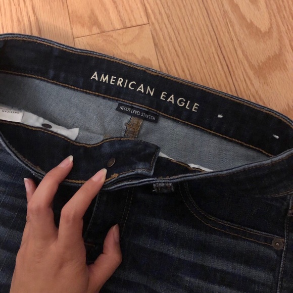 American Eagle High Rise Shorts (Size US 2) - Picture 3 of 4